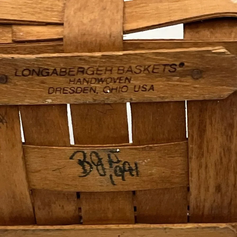 Longaberger Brown 1991 Small Square‎ Handwoven Basket With Handle